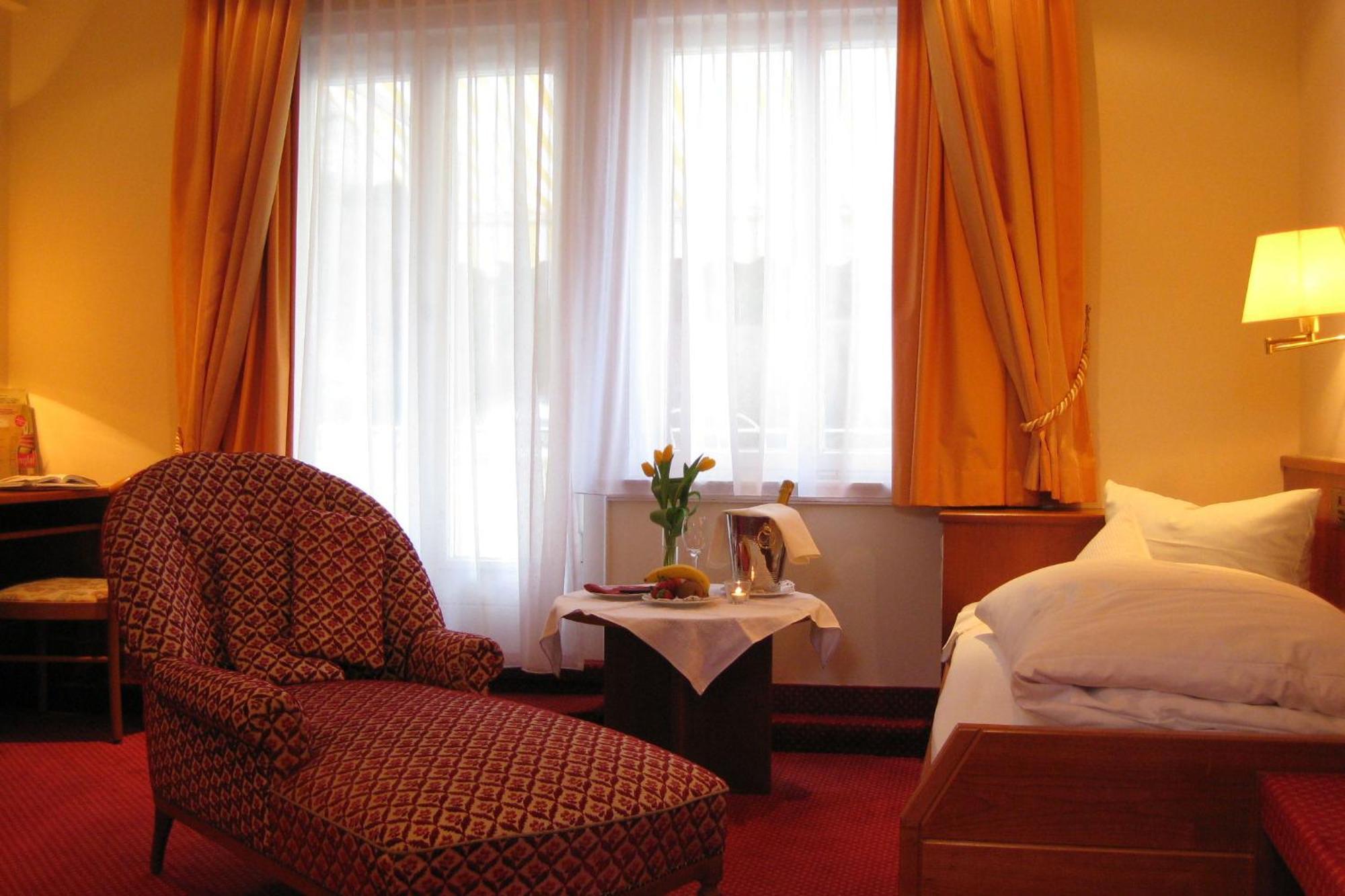 Romantik Hotel Zur Sonne Badenweiler Eksteriør bilde